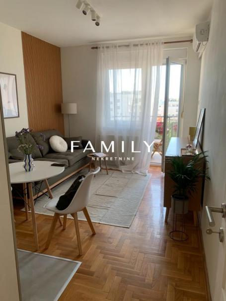 Prodaja, Garsonjera, 26m2 , Detelinara