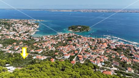 UGLJAN, PREKO – Građevinsko zemljište 536 m² s panoramskim pogledom na more i Za