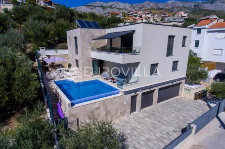 Split, Žrnovnica, vila s bazenom na mirnoj lokaciji