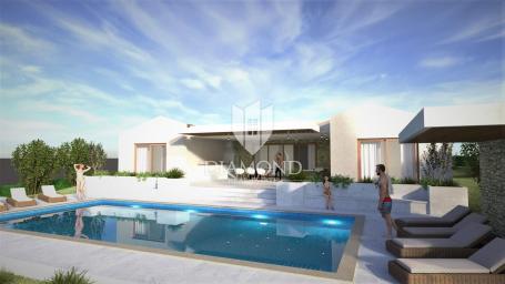 Ein modernes Haus mit Swimmingpool im Bau – in der Nähe von Labin, Istrien