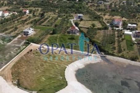 Sukošan, 70m do mora građevinsko zemljište 3602m² ekskluzivna lokacija