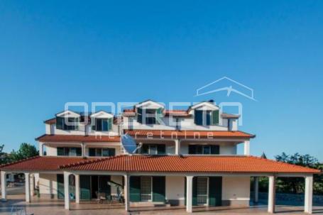 INVESTICIJSKA PRILIKA – KUĆA ZA TURISTIČKE SVRHE U CISTI PROVO