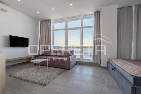 ISTRA, UMAG - Impresivni studio apartman s otvorenim pogledom na more i grad 