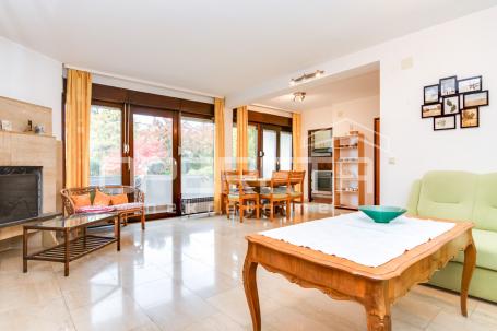 Najam, Stan, Remete, Kameniti stol, 4s, 120m2
