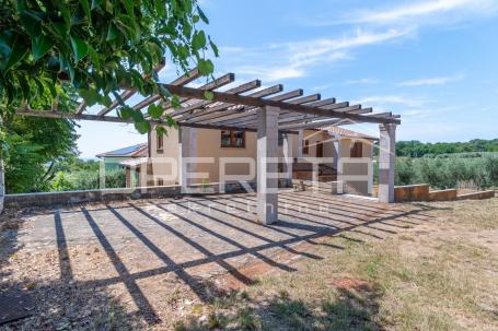 Prodaja, Kuća, Kaštelir-Labinci, Kaštelir, Dvojni objekt, 121m2