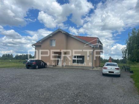 Prodaja, Poslovna zgrada, Osijek, Perešfeld , 356m2