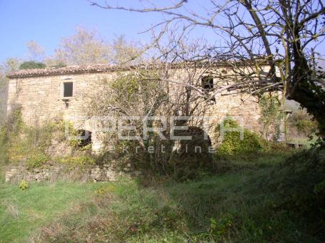 Prodaja, Kuća, Motovun, Livade, Samostojeća, 200m2
