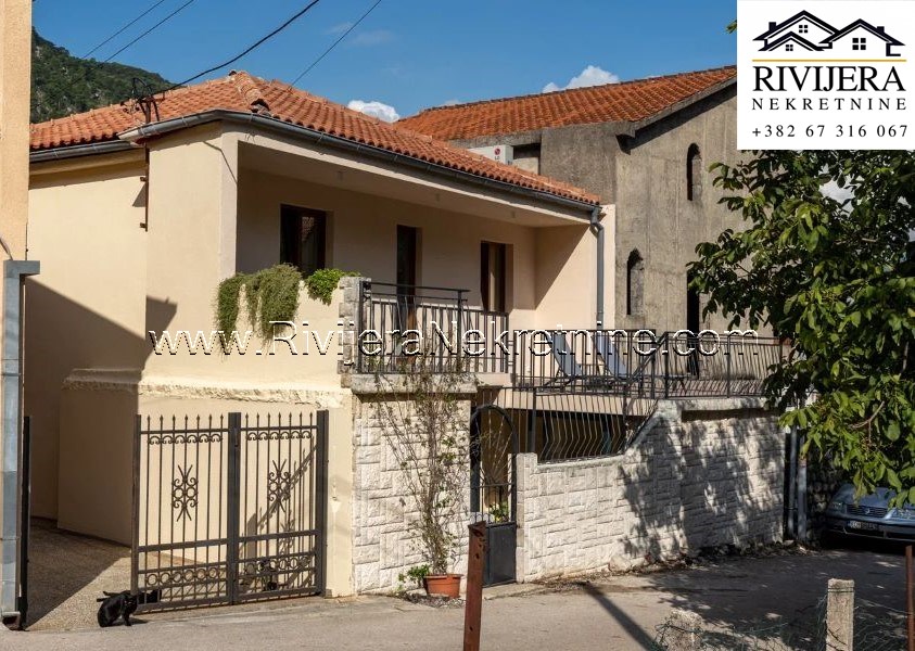 Haus zu verkaufen in Kotor