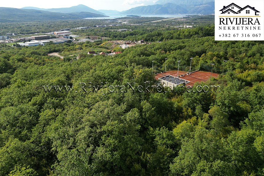 Neurbanizovano zemljiste Dub Kotor