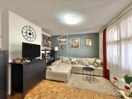 TC Zira, Ivankovačka, 80m2 ID#10560