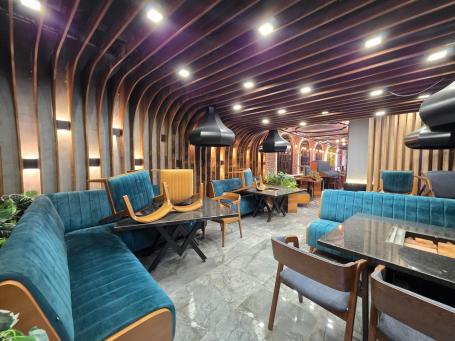 Izdaje se luksuzno opremljen restoran 123 m² – Prva linija, Rafailovići