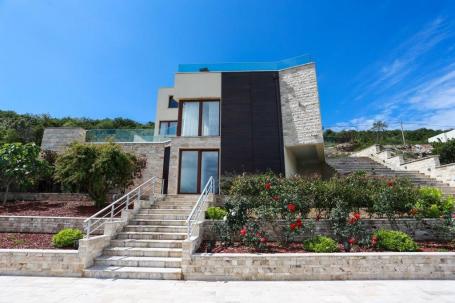 Luksuzna vila na obali  Krašića- Tivat