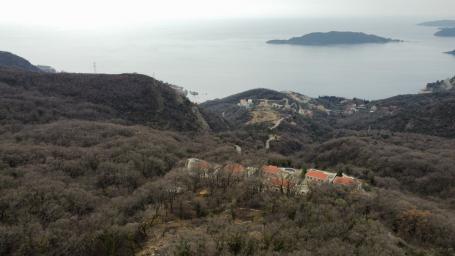 Urbanizovan plac sa prelepim pogledom na more u Kuljačama, opština Budva - 2170 m²