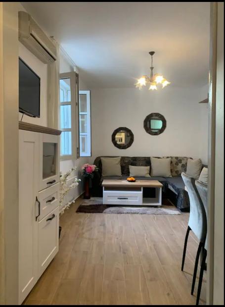 Prodaja jednosobnog stana 48 m² u Starom gradu Budve