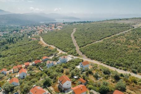 Dve prelepe kuće sa bazenom, Lustica (Tivat)
