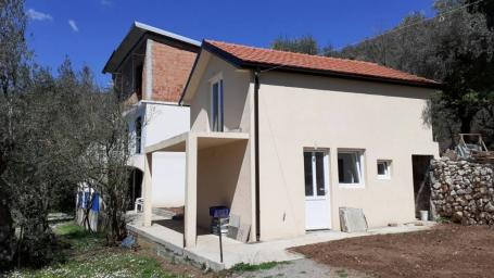 Dve kuće s pogledom na more Kamenovo, Budva