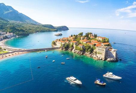Prodaja Građevinskog Zemljišta u Budvi, Crvena Glavica-Prva Linija Do Mora