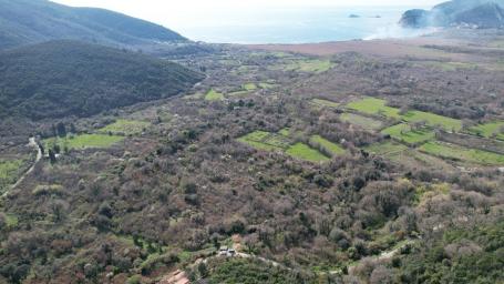 Buljarica-Plac 40.000m2 sa pogledom na more