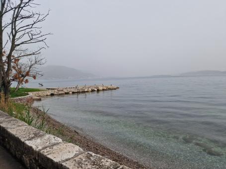 Bijela, Herceg Novi-Plac 420m2 na prvoj liniji mora