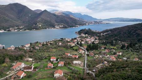 Zemljište sa pogledom na more, 750m², Kamenari, Herceg Novi