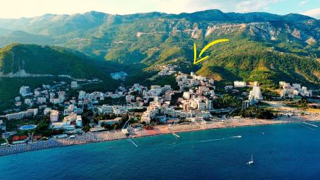 Urbanizovano zemljište od 794 m² sa panoramskim pogledom na more , Becici