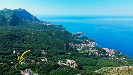 Urbanizovano zemljište 802m² sa panoramskim pogledom na more u Kuljačama, Budva