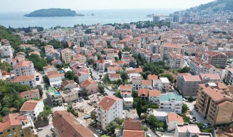Prodaja urbanizovanog placa 318 m²-Budva, Podkošljun