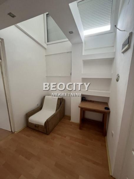Novi Sad, Novo Naselje, Bulevar Jovana Dučića, 1.0, 33m2, 66000EUR Odličan duplex na Novom Naselju 3