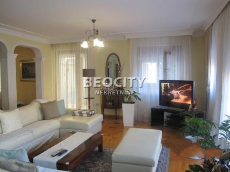 Palilula, Višnjička Banja, , 7.0, 639m2, 820000EUR Garaža, više parking mesta, 