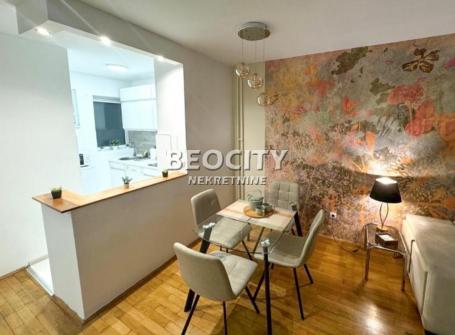 Stari grad, Gundulićev venac, , 2.0, 45m2, 750EUR