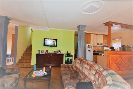 Zemun, Altina, Ugrinovacki put  39. deo, 6.0, 285m2, 250000EUR