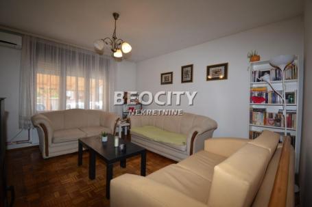 Grocka, Kaluđerica, Nemanjina , 7.0, 255m2, 210000EUR