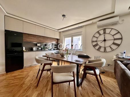 Stari grad, Studentski trg, Višnjićeva, 7.0, 172m2, 565000EUR