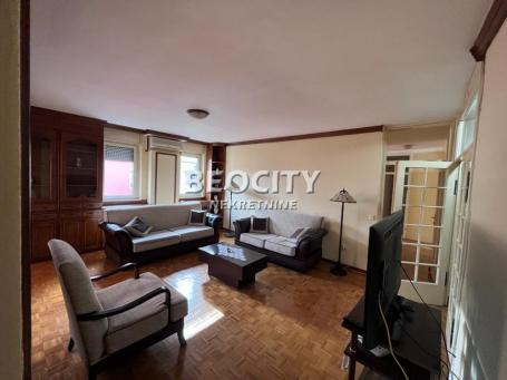 Vračar, Kalenić pijaca, Kičevska, 4.0, 117m2, 1350EUR