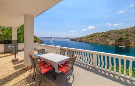Haus Cesarica, Karlobag, 100m2