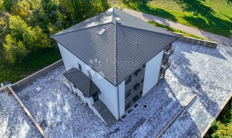 Izuzetno kvalitetna novogradnja u blizini centra Matulja