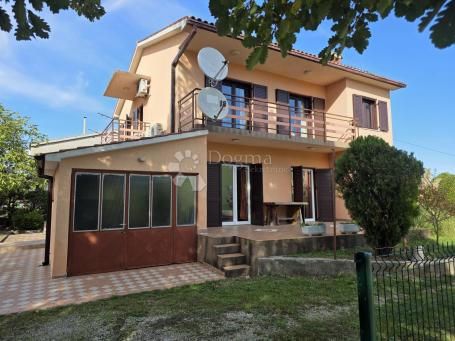 LABIN, obiteljska kuća na TOP lokaciji