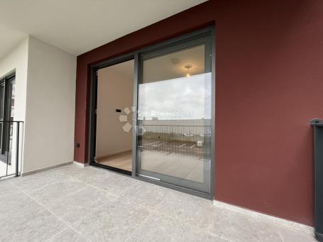 Hochwertige Wohnung in einem Neubau mit Aufzug und Garage, Umag
