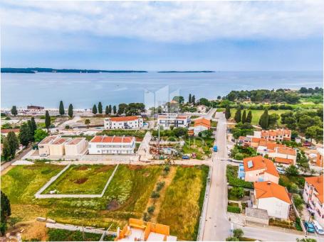 Fažana, građevinska parcela na korak do mora