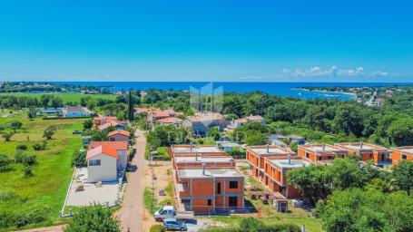 Novigrad, okolica! Moderna kuća u izgradnji!