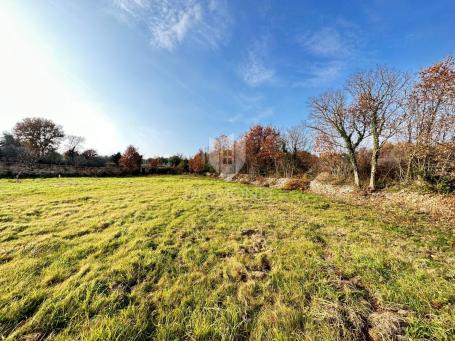 Istra, Građevinsko zemljšte 3 km od mora