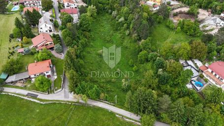 KLANA, GRAĐEVINSKI TEREN