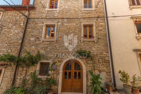 Buje, Istrian stone house