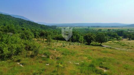 Kršan, surroundings, building land with a beautiful view