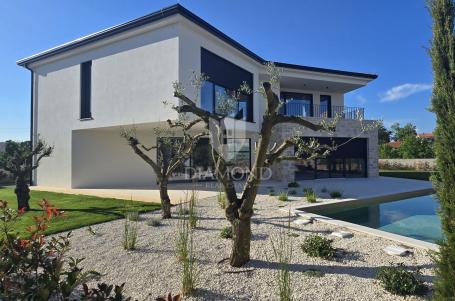 Umgebung von Poreč – Idyllische Moderne Villa mit Istrischem Akzent