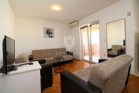 MALINSKA, KRK - APARTMAN S POGLEDOM NA MORE