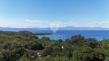 NJIVICE, KRK - EKSKLUZIVNA KUĆA S PUTEM DO PLAŽE