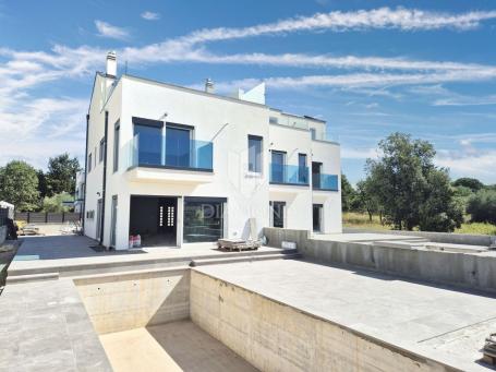 Poreč, moderne Villa in exklusiver Lage