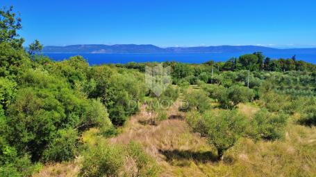 Baugrundstück in Toplage, Rabac, Umgebung