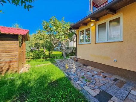 Novigrad, Wohnung mit Garten von 146 m², 500 m vom Meer entfernt!